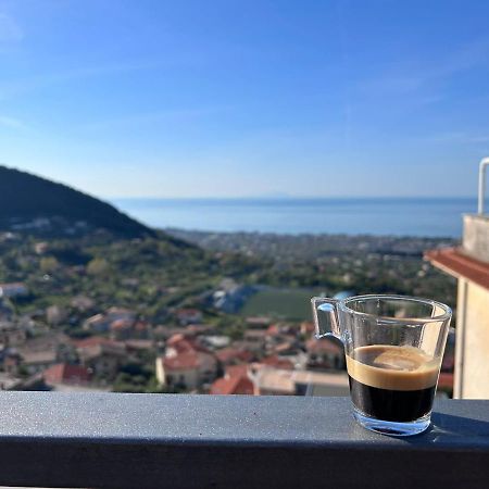 Apartament Il Nido Delle Rondini Formia Zewnętrze zdjęcie
