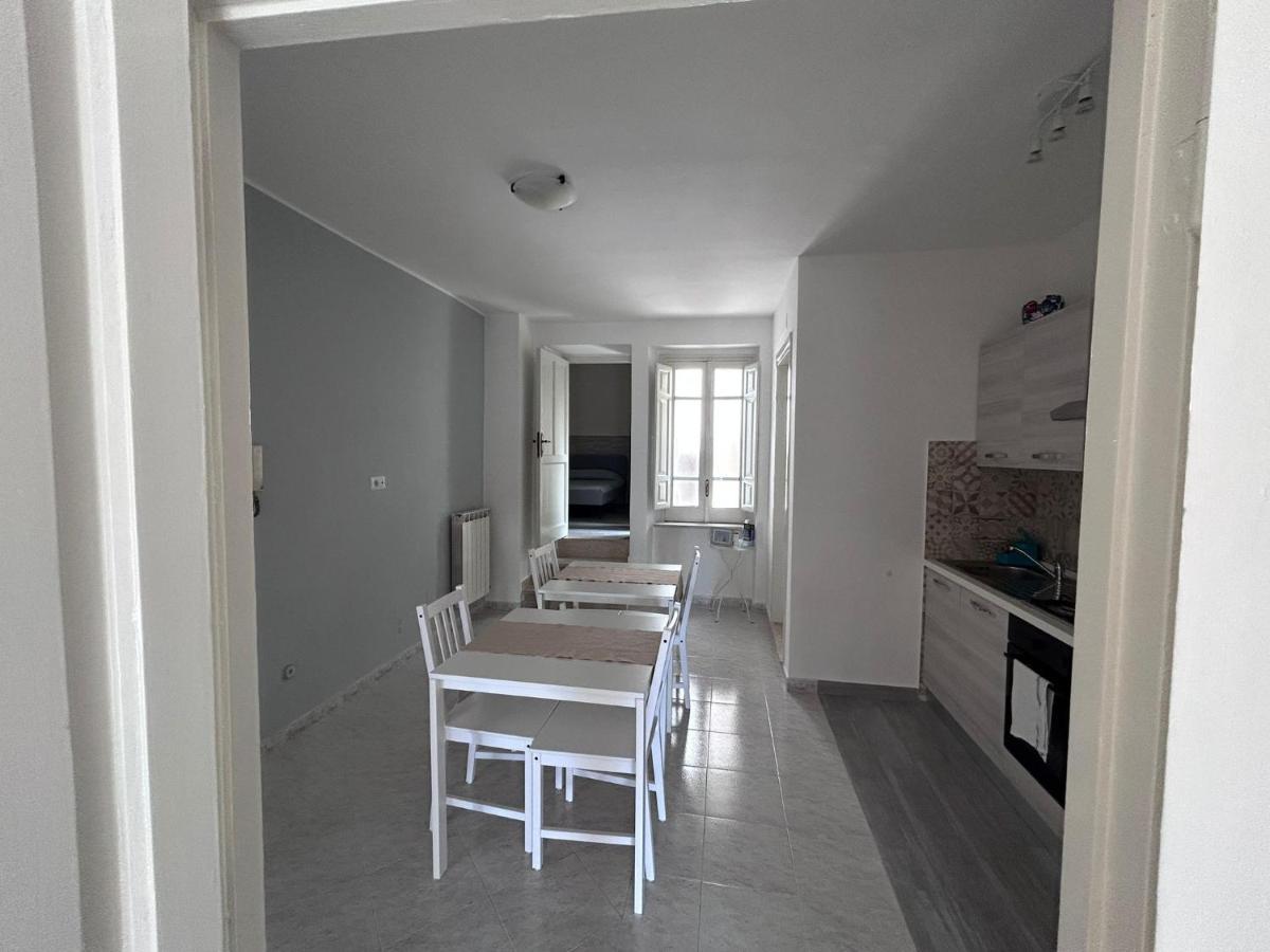 Apartament Il Nido Delle Rondini Formia Zewnętrze zdjęcie